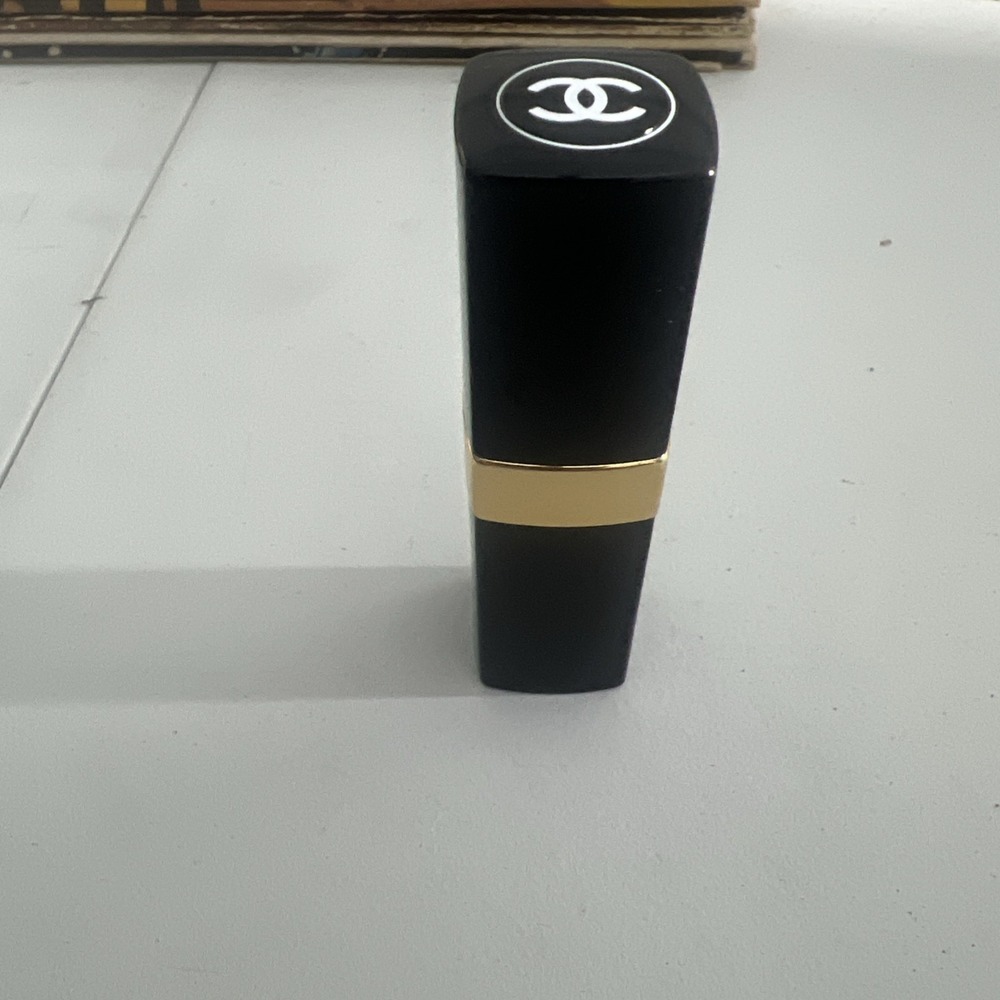 Chanel Rouge Coco Ultra Hydrating Lip Colour 410 Catherne  Misia - NIB Rare